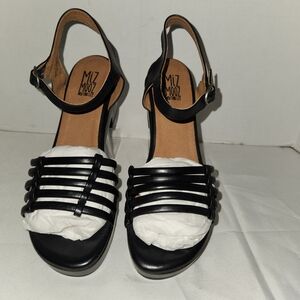 Miz Mooz Black Heels Classic Slingback